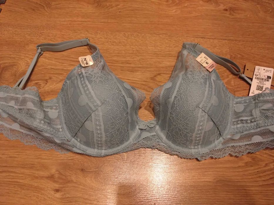 Nowy biustonosz Etam 70E