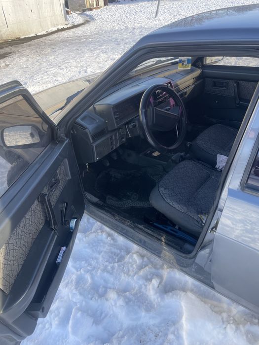 Ваз 2109 нормальна машина заводиться у любий мороз