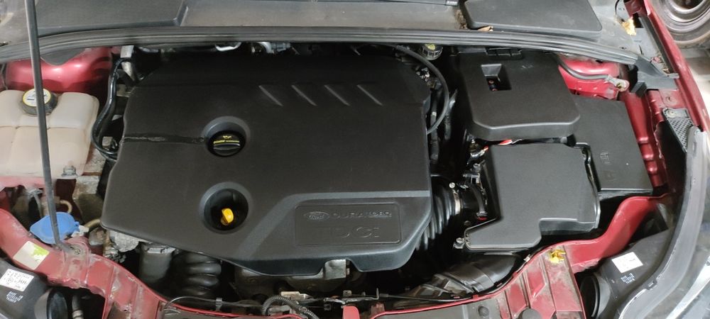 Silnik Słupek 1.6 tdci hdi 8V Euro 5 Ford Focus mk3 C-max mk2 PSA