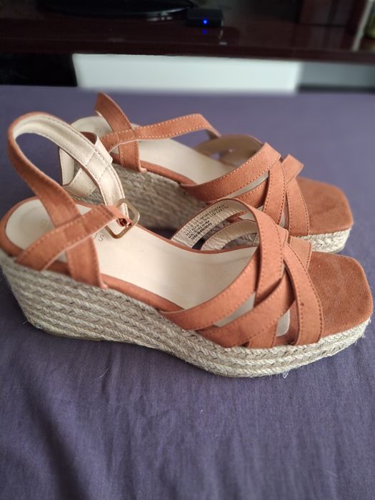 Літні босоніжки ET VOUS