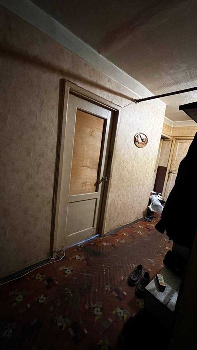 Продаж квартири під ремонт, вул. Олександра Кониського, Центр