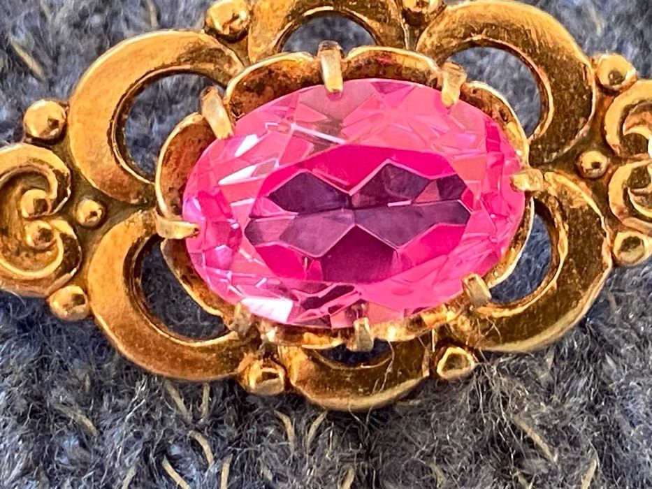 Stara broszka z korundu aleksandrytu z ZSRR. Srebro próby 875