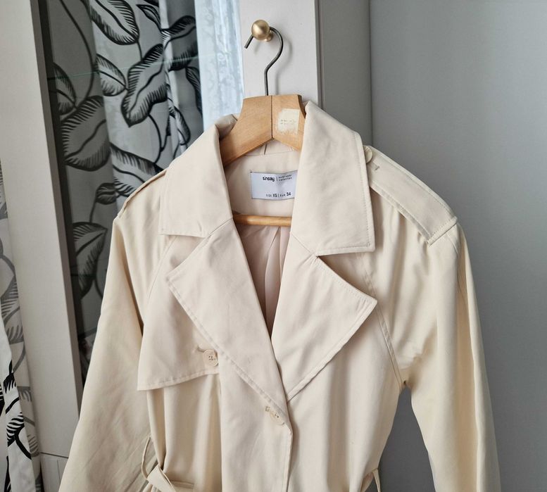 Krótki trencz damski XS