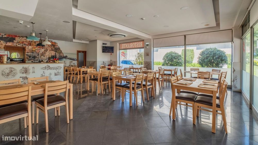 Trespasse de Pizzaria com esplanada em Águas Santas