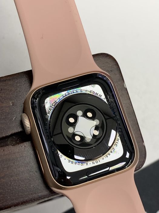 Оригінальні  apple watch series 6 40 mm rose gold