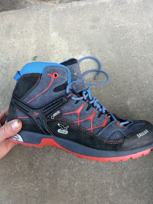 Трекінгові черевики Salewa 39 розмір