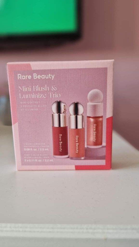 チーク Rare Beauty Mini Blush & Luminize Trio Rare Beauty - Mini Blush and Luminize Trio – Beautique