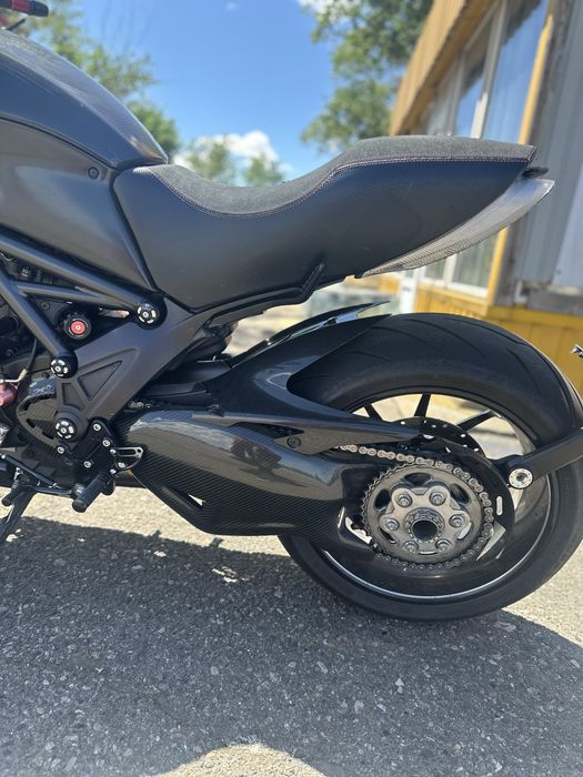 Ducati Diavel Carbon