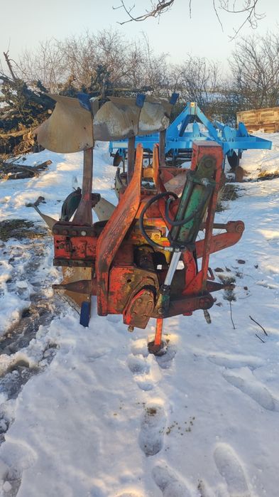 Pług obrotowy 3 skibowy Kverneland