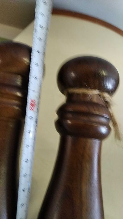 Drewniana kolekcja młynków