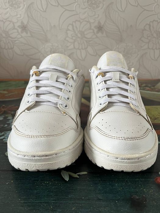 Крассовки Adidas Оригинал 38р.