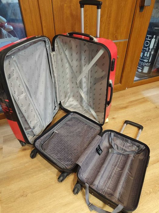 Mala de viagem 23kgs e 8kgs Ler anuncio
