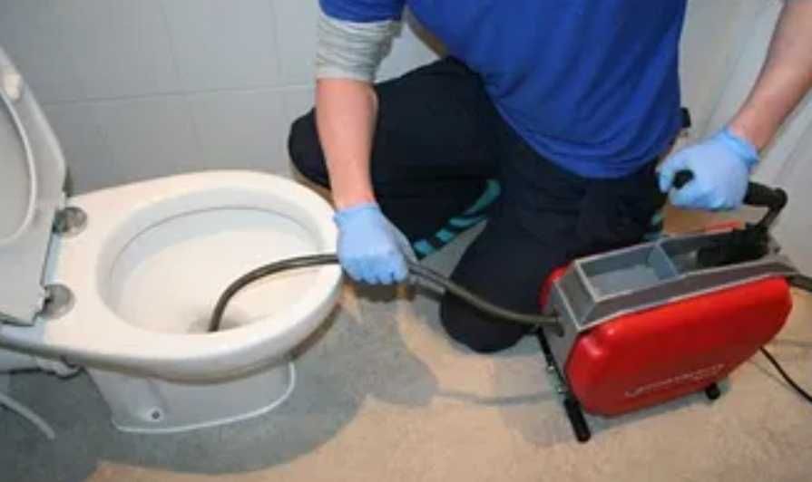 Чищення каналізації, усунення засмічення.