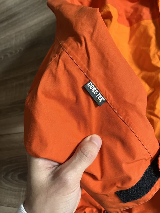 Якісна Вітрвока від Haglofs Gore-Tex Vinatge