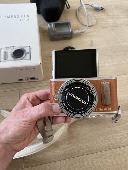 Aparat bezlusterkowiec Olympus Pen E-PL8