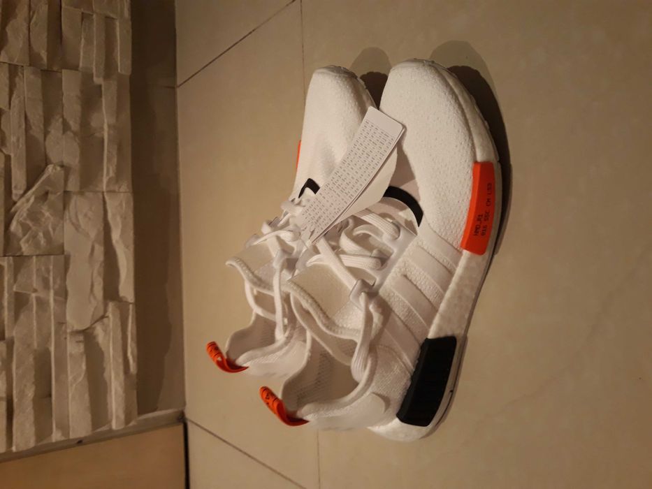 nowe oryginalne buty Adidas NMD R1 - roz. 40 i 2/3