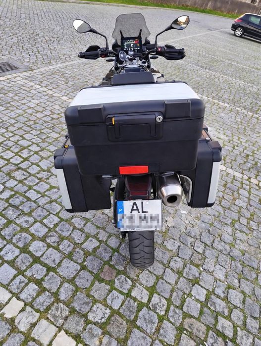 BMW F 750 GS triple black