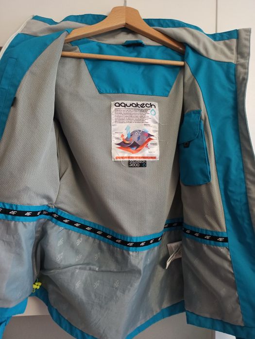 Damska kurtka 4F Aquatech 3000 rozmiar XS (158-164)