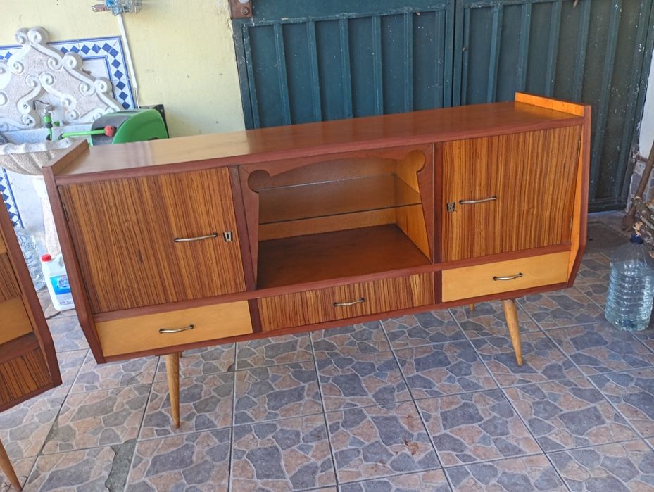 Conjunto 2 Aparadores Vintage (Anos 50/60) – Estilo Nórdico
