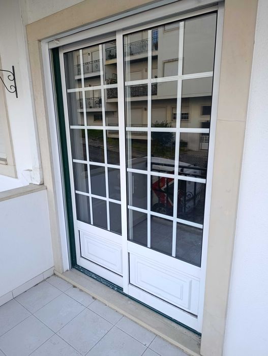 Janelas Alumínio/PVC USADAS Várias Medidas