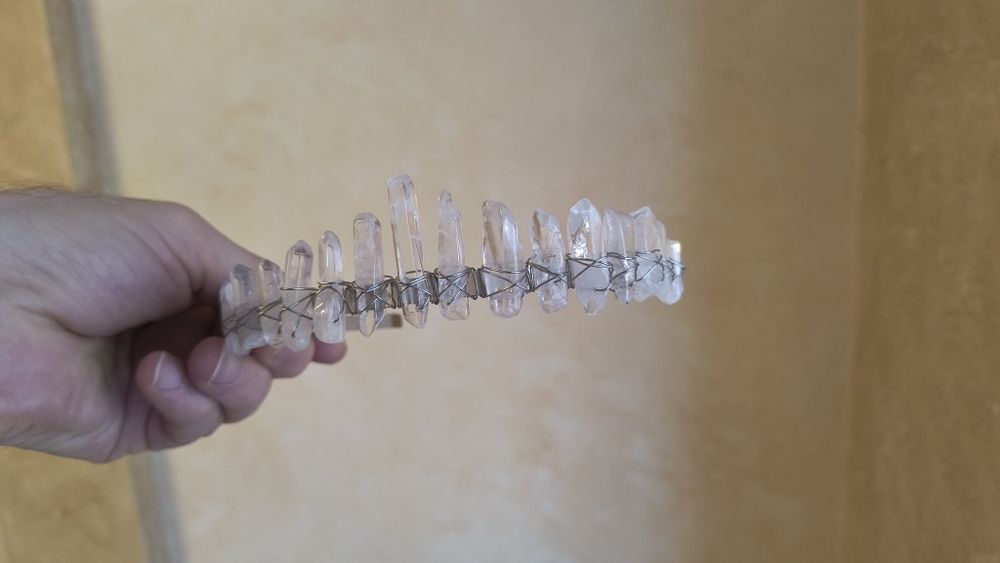 Корона из кристаллов натурального кварца