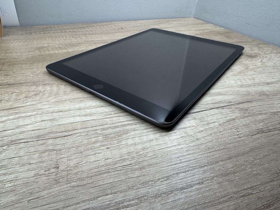 Ipad pro 32GB ios 18.3 tablet UAG futeral obudowa