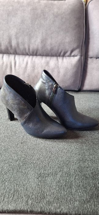 Botki skórzane z zameczkiem