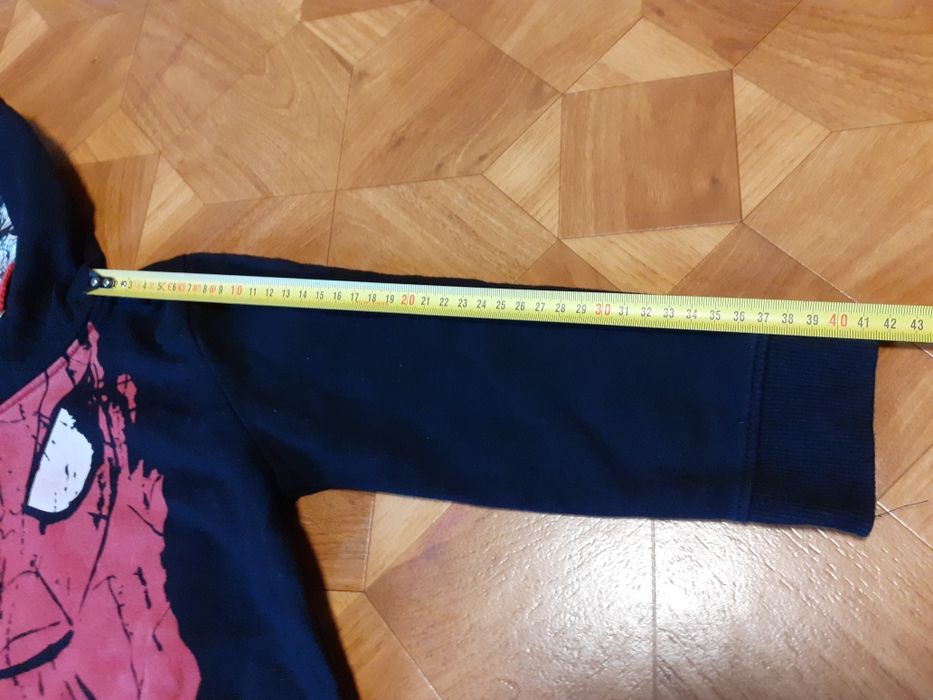 Czarna bluzka spider-man 116