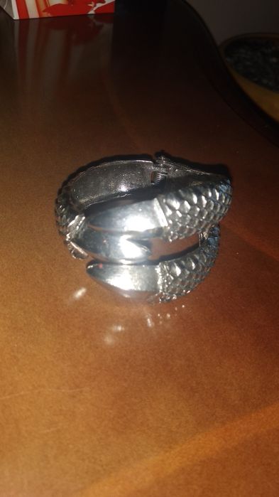 Браслет у вигляді кігтів