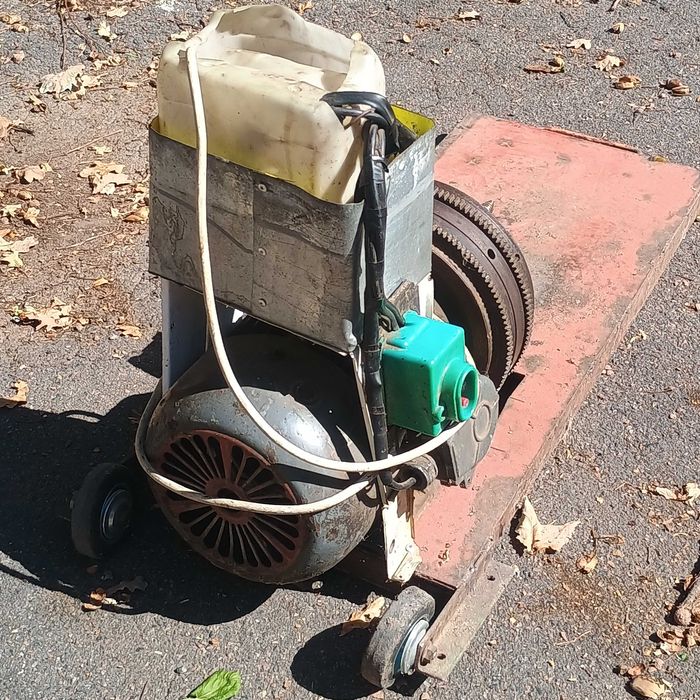 Дровокол колун 220/380В