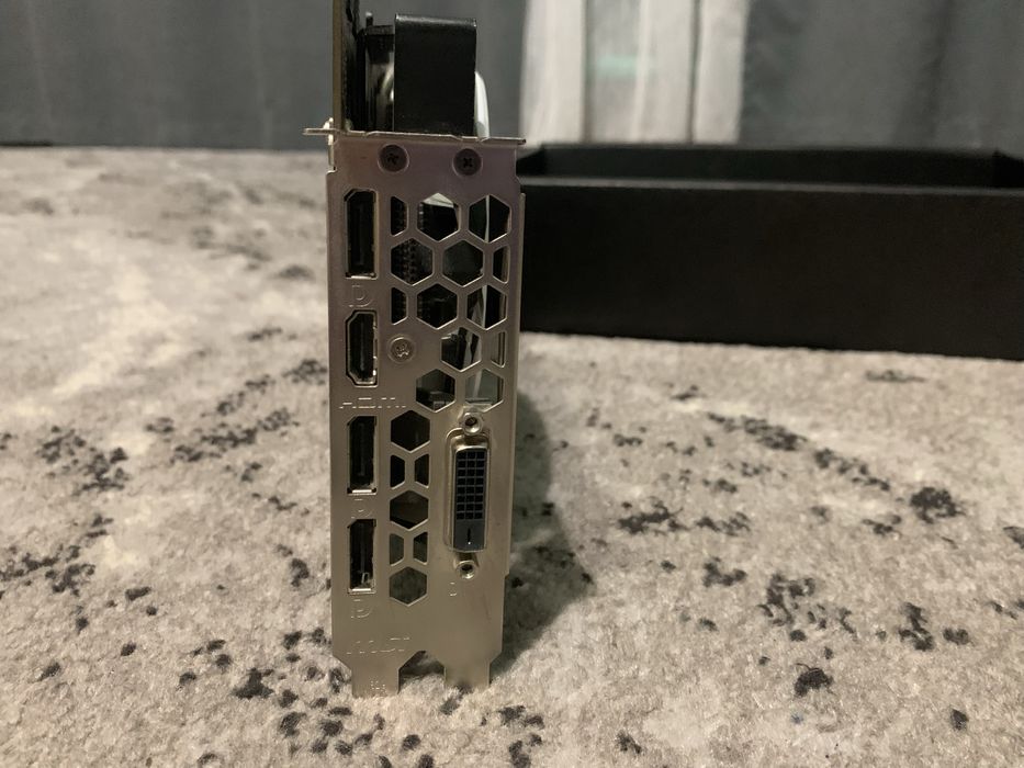 Відео карта gtx 1070 8gb б/у