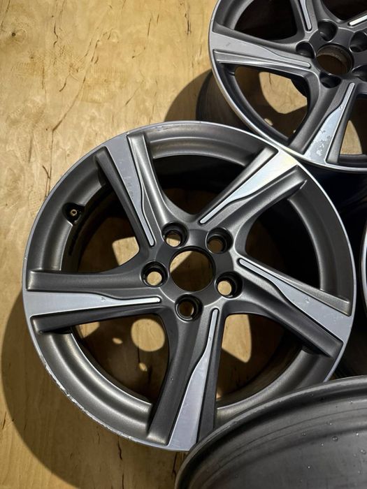 R16_Легкосплавні диски Volvo R-design V40, V50, V60