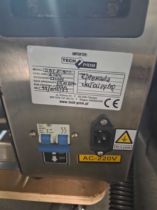 Zgrzewarka stałocieplna z taśmociągiem DBF 900 W