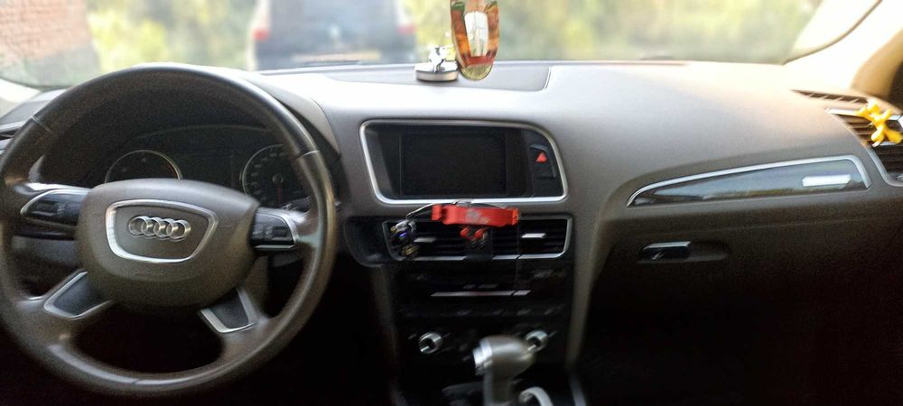 Продам ауді Q5 2014р 3.0 D