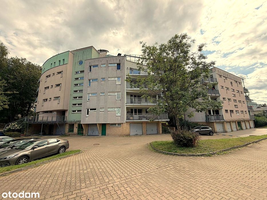 Mieszkanie 4-pokojowe z balkonem i garażem na Ptasim Osiedlu!