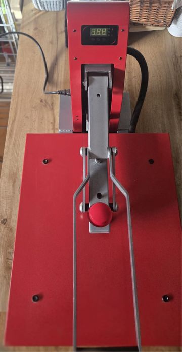 Aluguer de prensas para sublimaçao e crachás