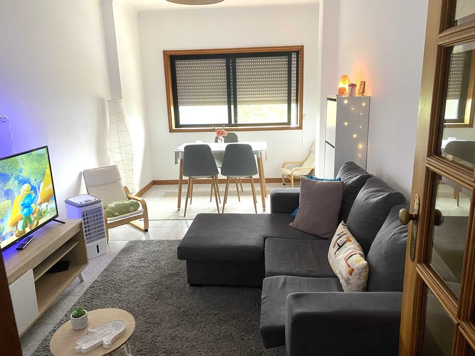 T1+1 C/Varanda Excelente,Equipado Na Maia, Impecável!