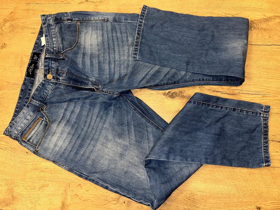 House Denim spodnie dżinsowe w33\l32