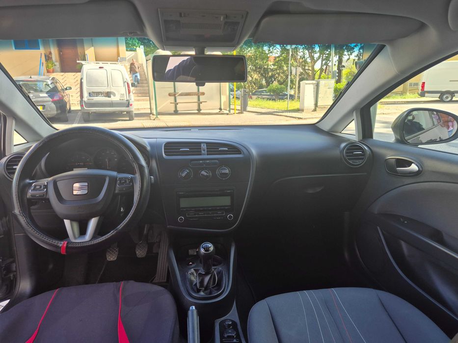 SEAT Leon — fotografia 5