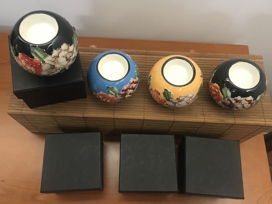 Suportes velas tealight em louça  e tabuleiroGato Preto