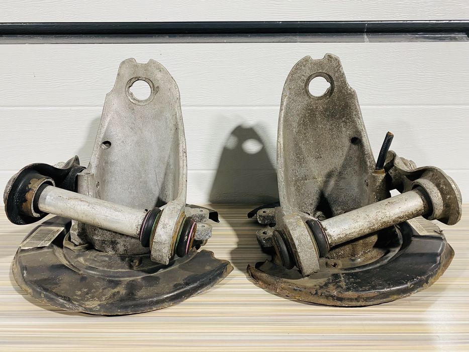 Задня Цапфа БМВ Е39 Універсал Задняя Цапфа Е39 Кулак Кріплення Ричагов