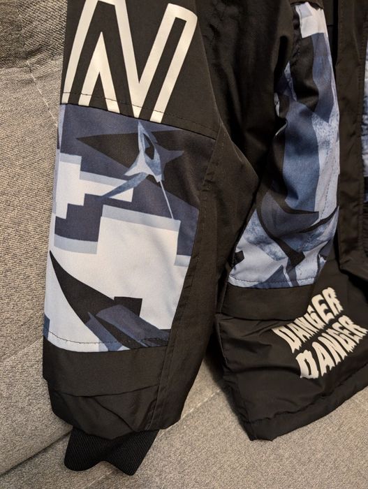 Дитяча зимова куртка.