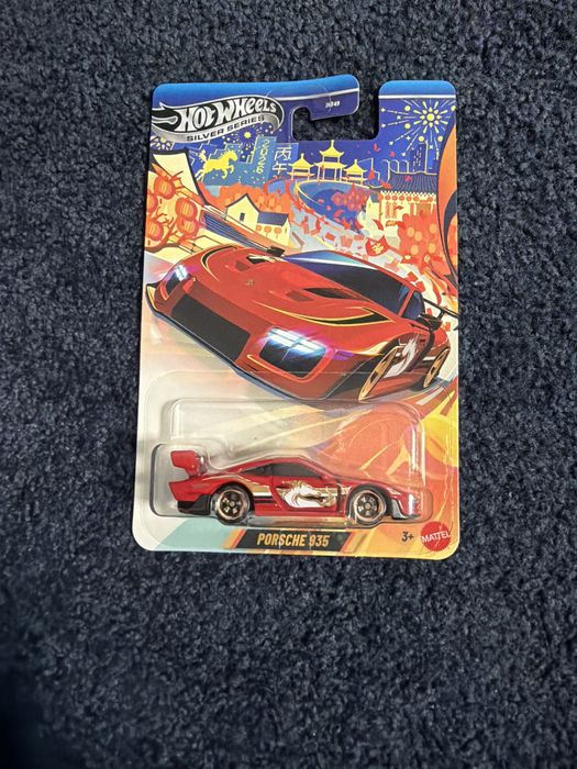 Hot wheels porsche 935 chiński nowy rok rok konia
