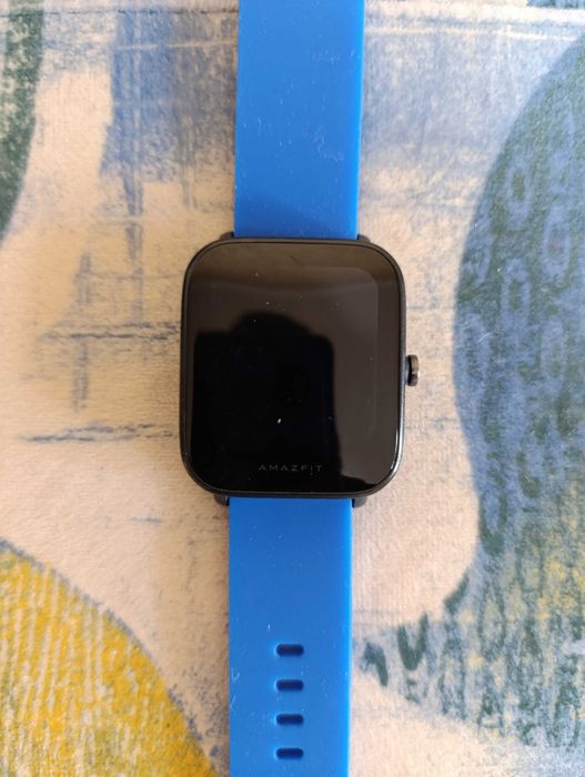 Смарт-годинник Amazfit Bip U, стан 9 з 10, все працює ідеально