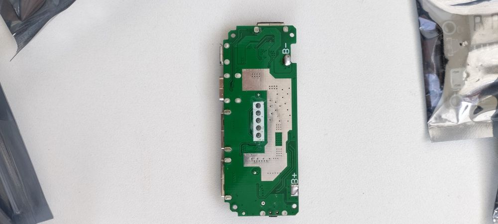 Плата для ПоверБанка