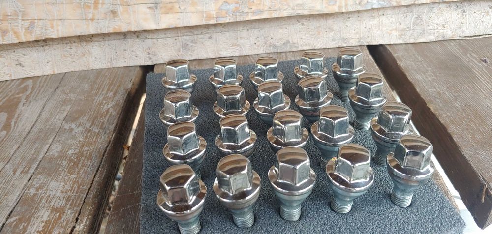 Śruby do felg 12x1.25