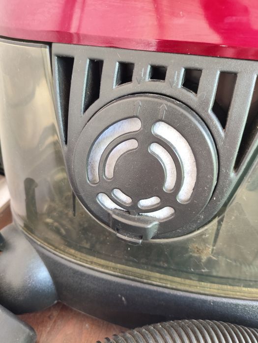 Aspirador a água como novo.