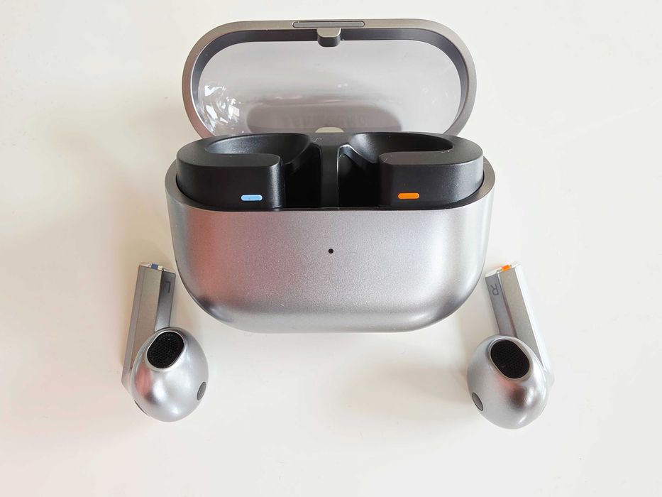 Samsung Galaxy Buds3 srebrne