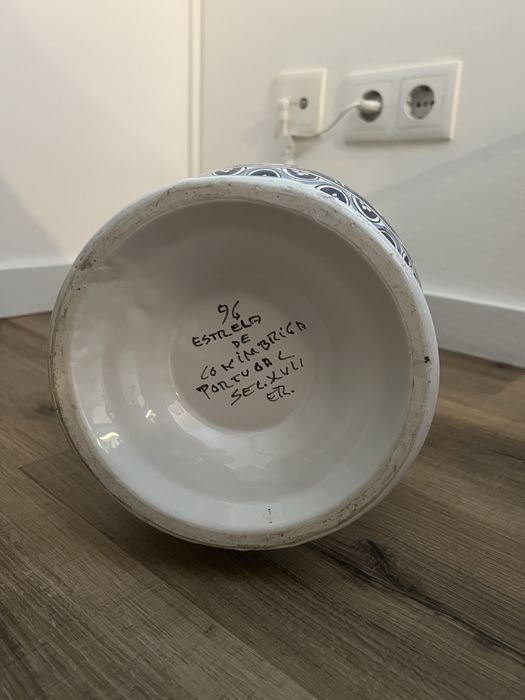 Pote alto decorativo "Conímbriga" – faiança pintada à mão (1 metro alt