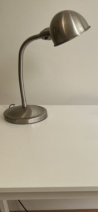 Candeiro de secretaria prateado optimo estado